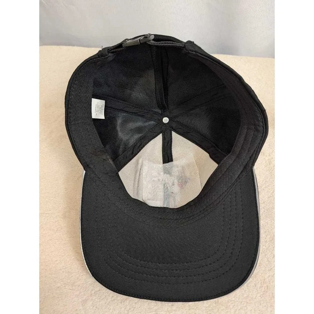 Looney Tunes Road Runner Black Baseball Cap OSFM Ponytail‎ Slot Never Worn
